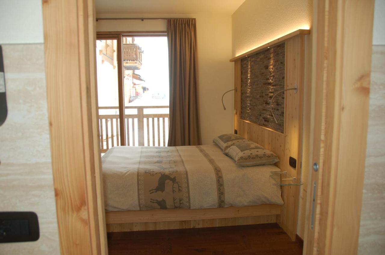Standard Double or Twin Room Balcony