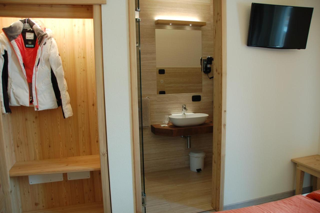 Single Room Balcony